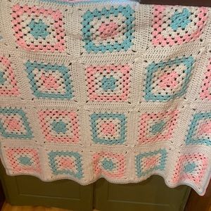 Handmade baby quilt. Granny squares.